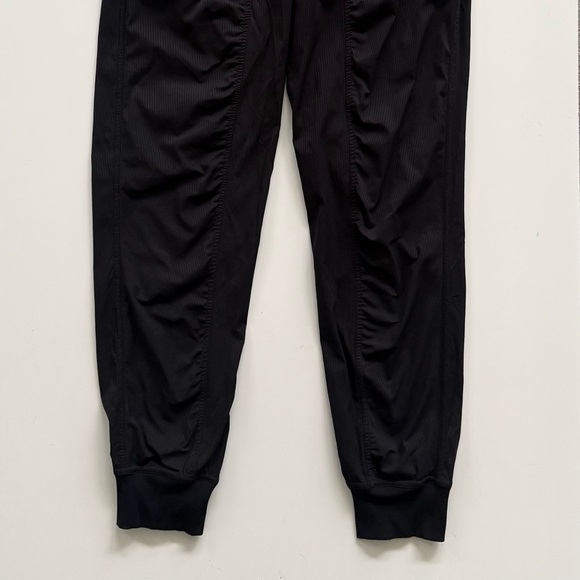 lululemon Dance Studio Mid-Rise Joggers Black size 8 - Picture 4 of 7